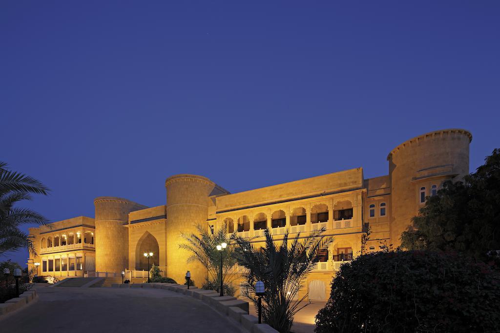 Hotel Rang Mahal Jaisalmer Bagian luar foto
