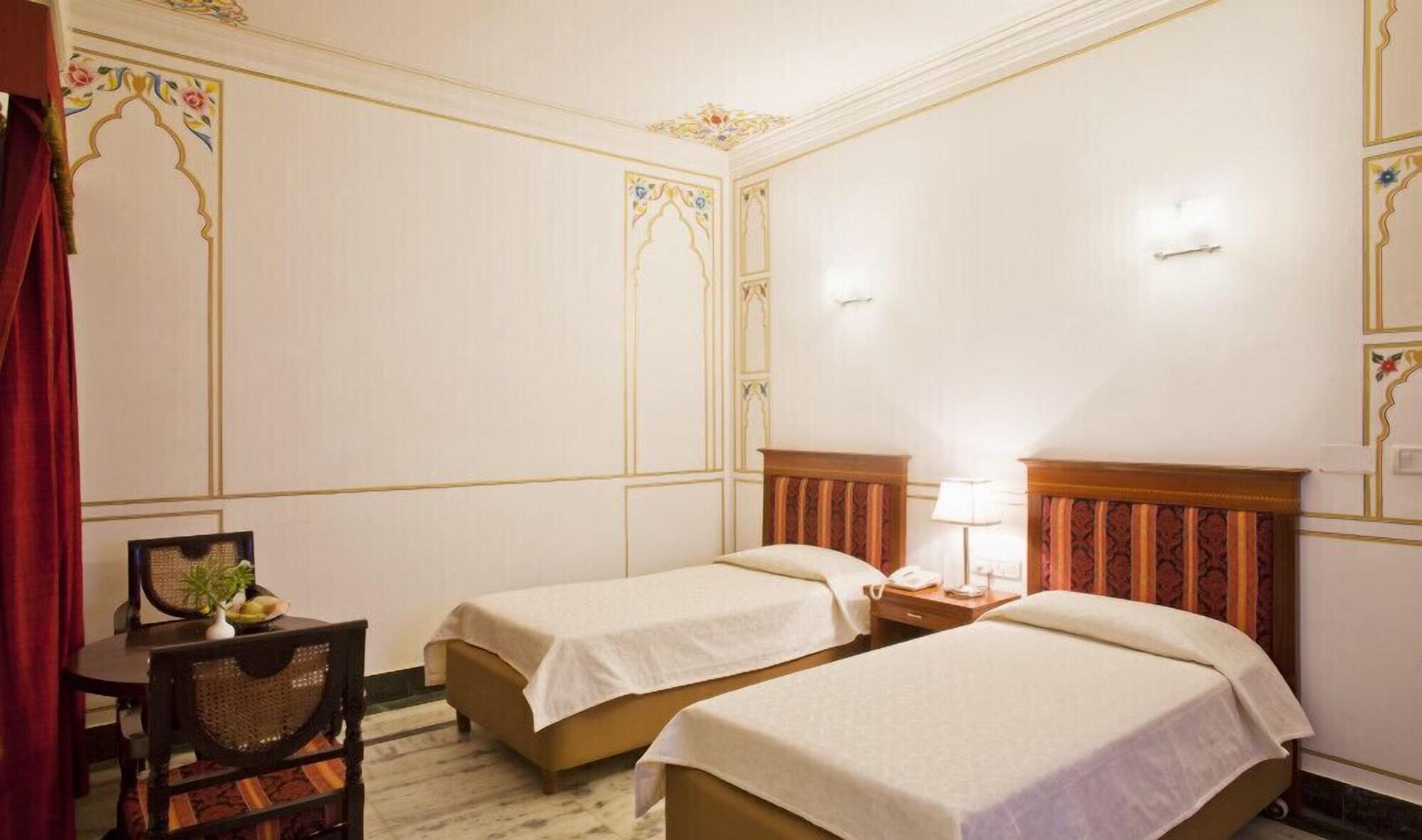 Hotel Rang Mahal Jaisalmer Bagian luar foto