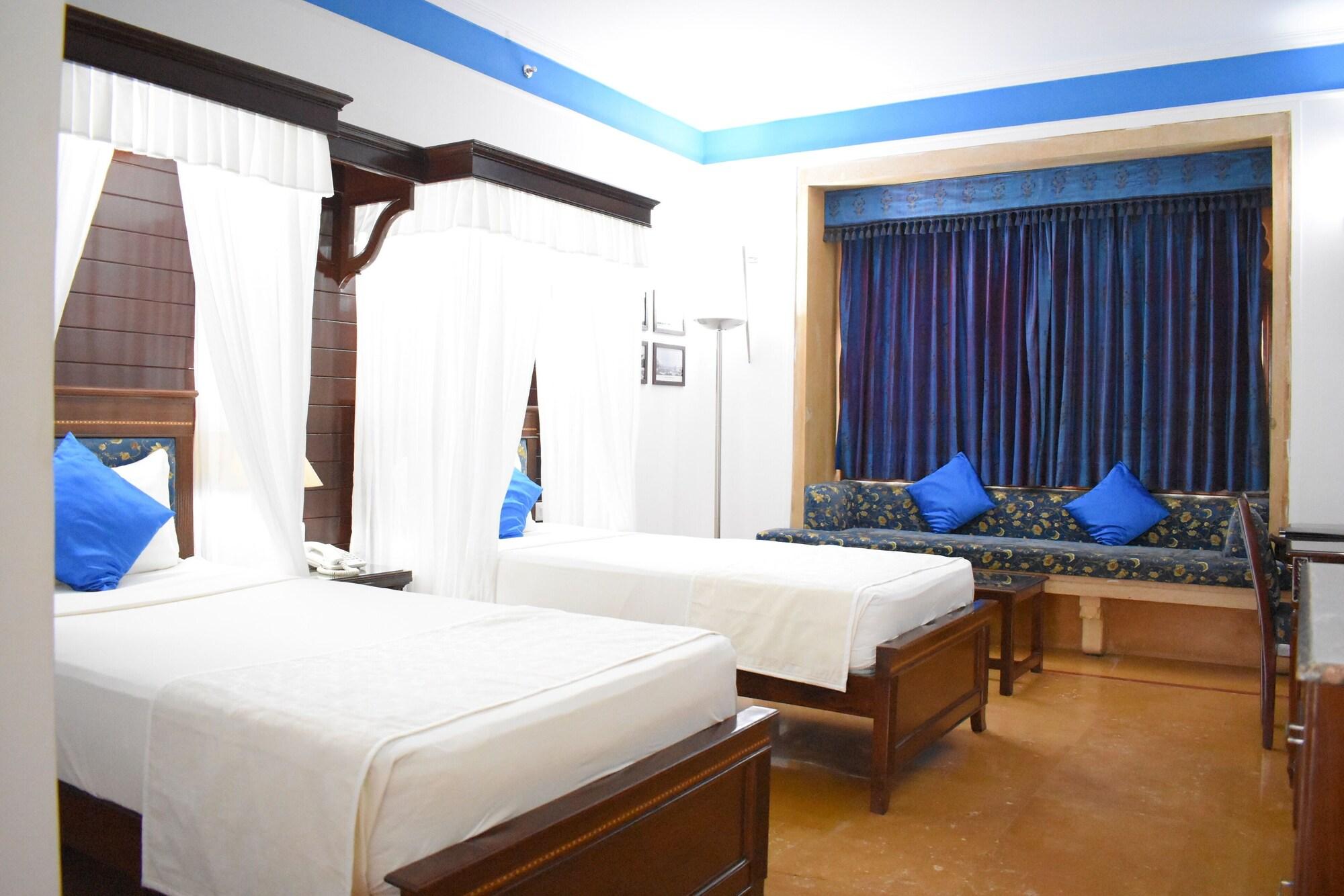 Hotel Rang Mahal Jaisalmer Bagian luar foto