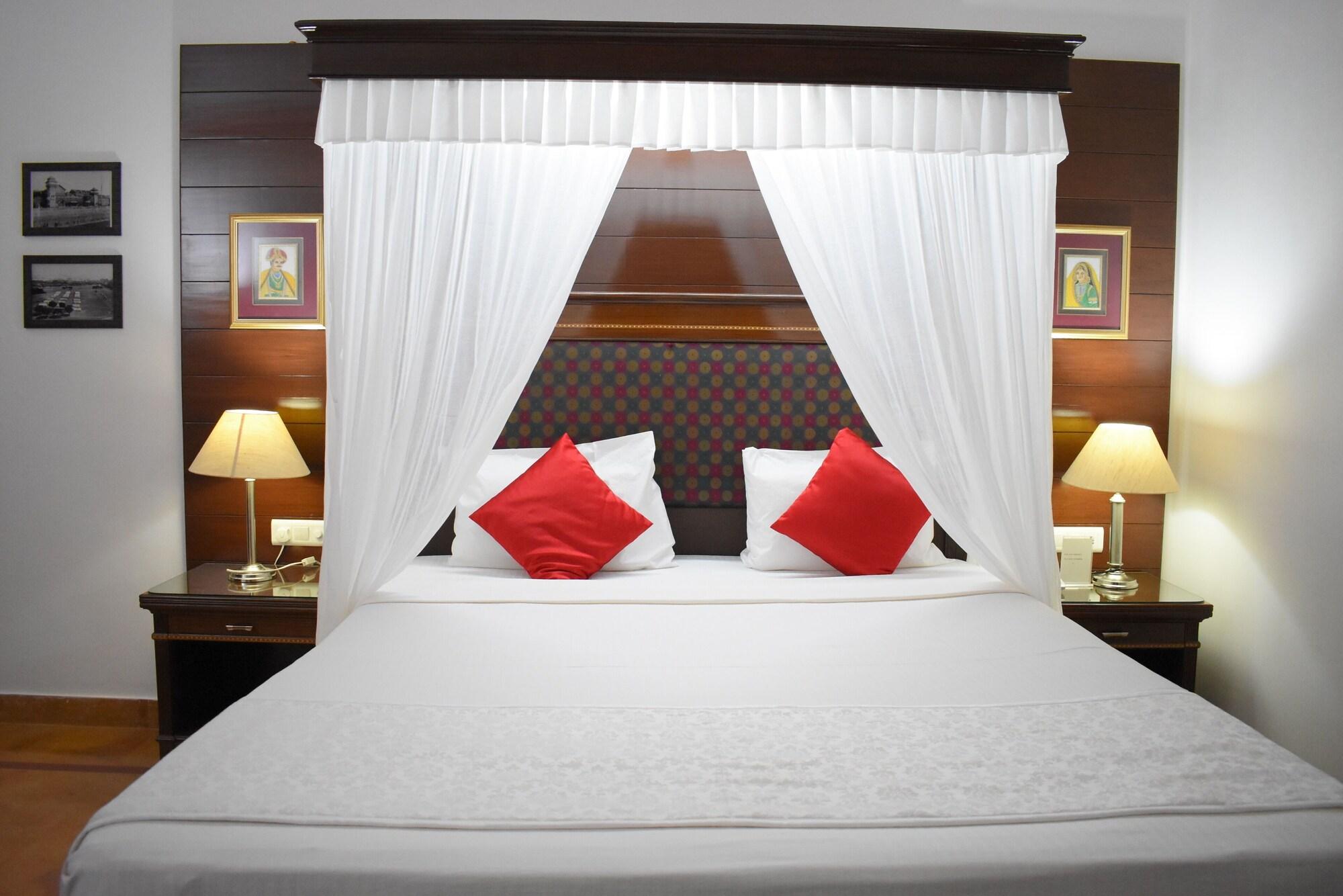 Hotel Rang Mahal Jaisalmer Bagian luar foto