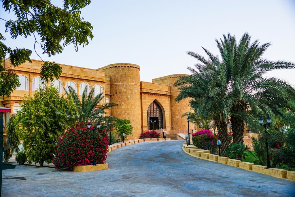 Hotel Rang Mahal Jaisalmer Bagian luar foto