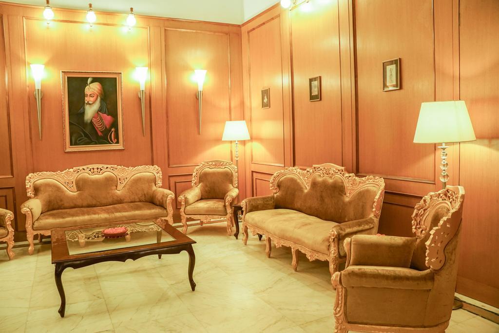 Hotel Rang Mahal Jaisalmer Bagian luar foto