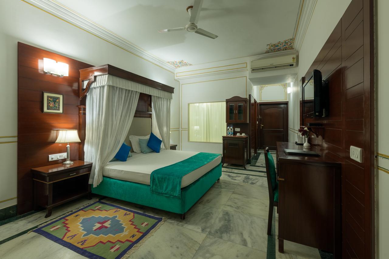 Hotel Rang Mahal Jaisalmer Bagian luar foto