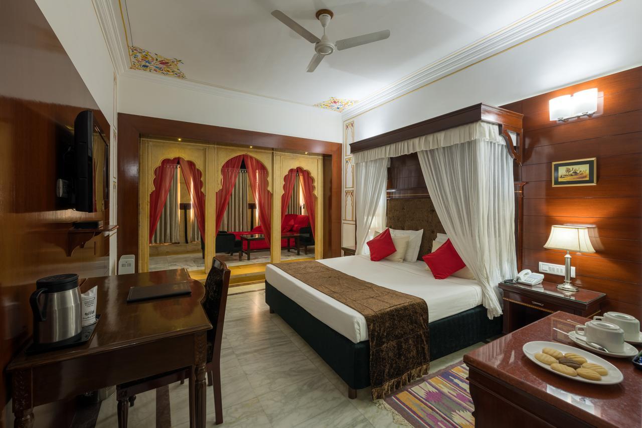 Hotel Rang Mahal Jaisalmer Bagian luar foto