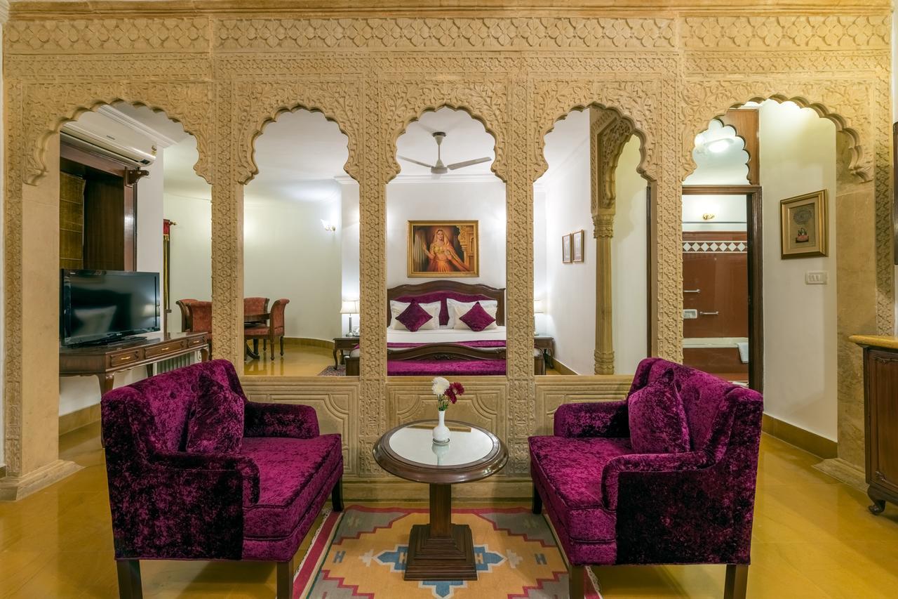 Hotel Rang Mahal Jaisalmer Bagian luar foto