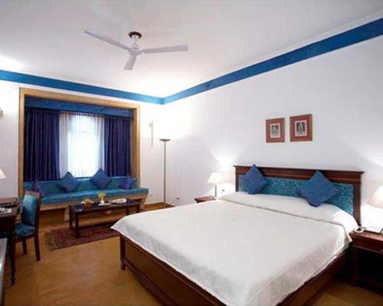 Hotel Rang Mahal Jaisalmer Bagian luar foto