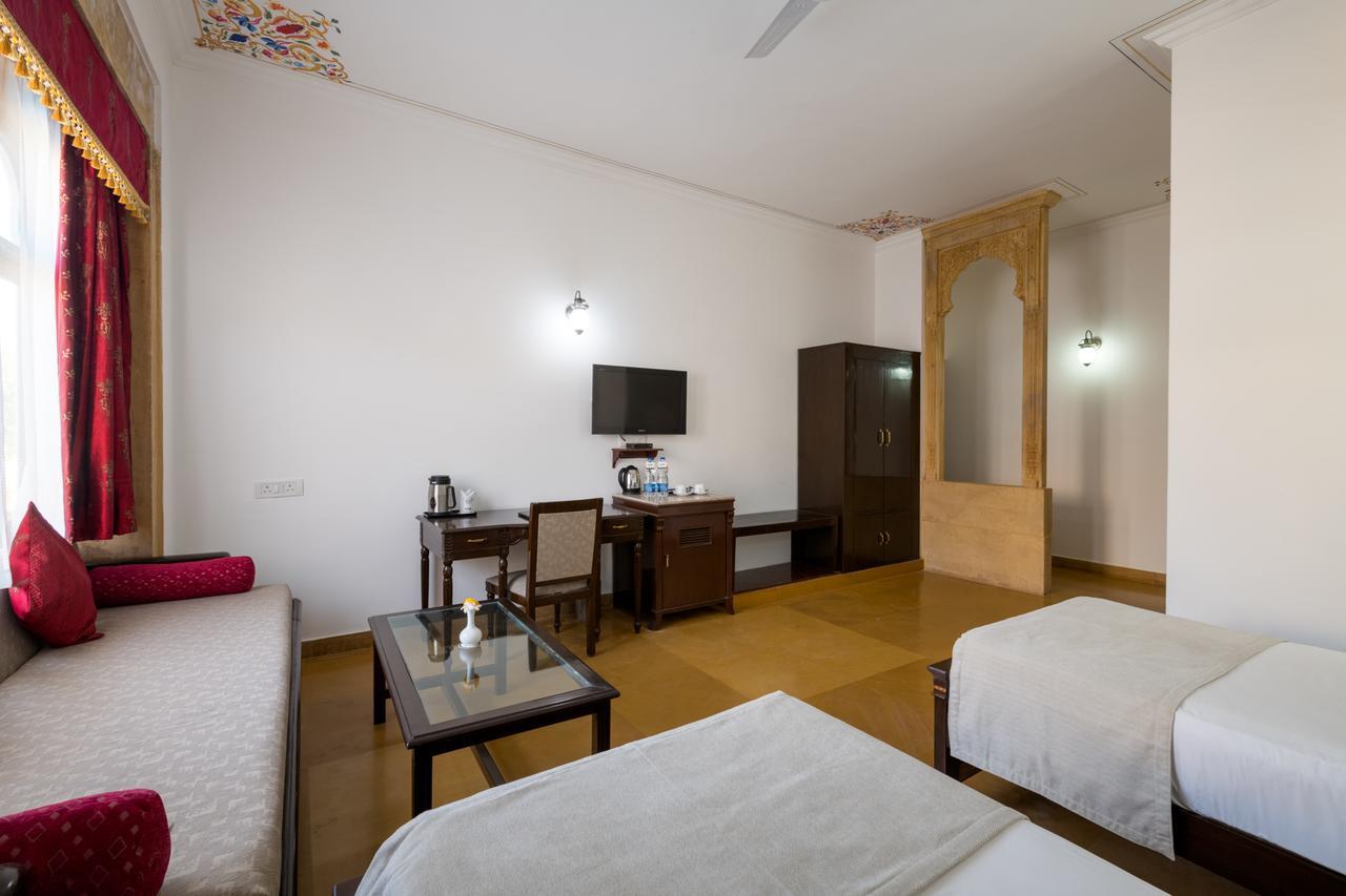 Hotel Rang Mahal Jaisalmer Bagian luar foto